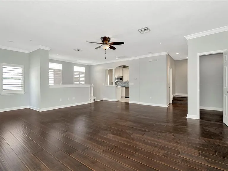 3213 Marcellus Cir — Photo 8