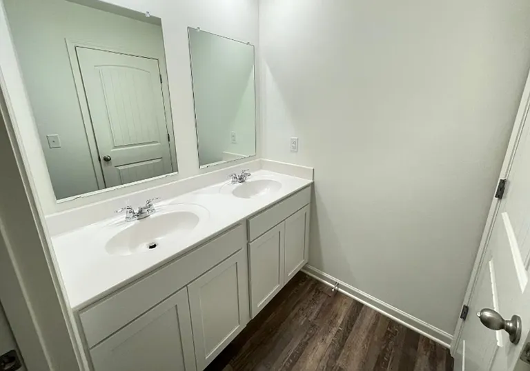 229 Chelsea Park Cir — Photo 7