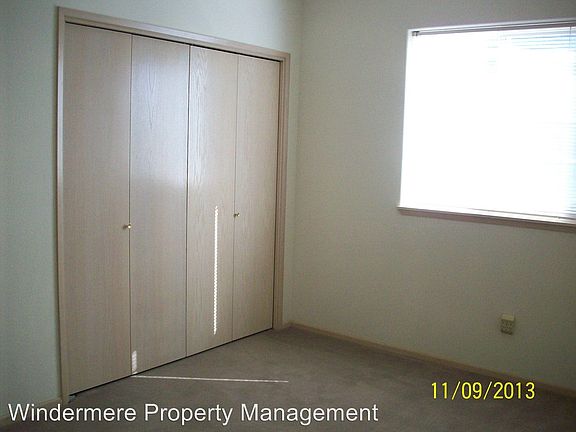 5th image of 810 SE Marine Dr