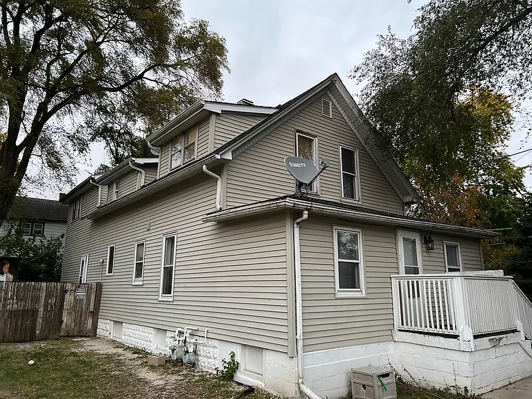 629 Clinton St #3 — Photo 8