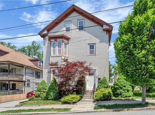 20 7th St APT 1F, Providence, RI 02906