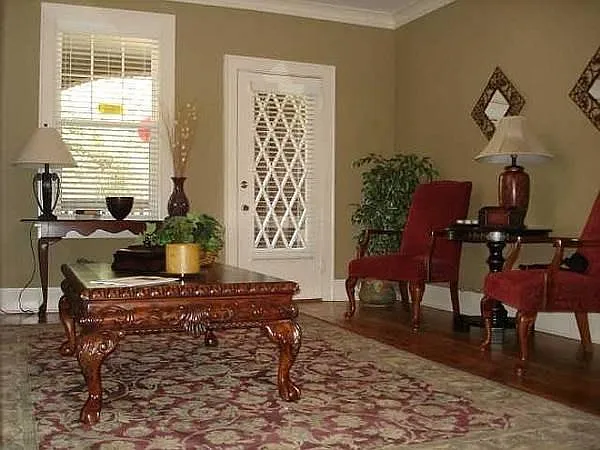 129 N Belvedere Blvd #8 — Photo 4