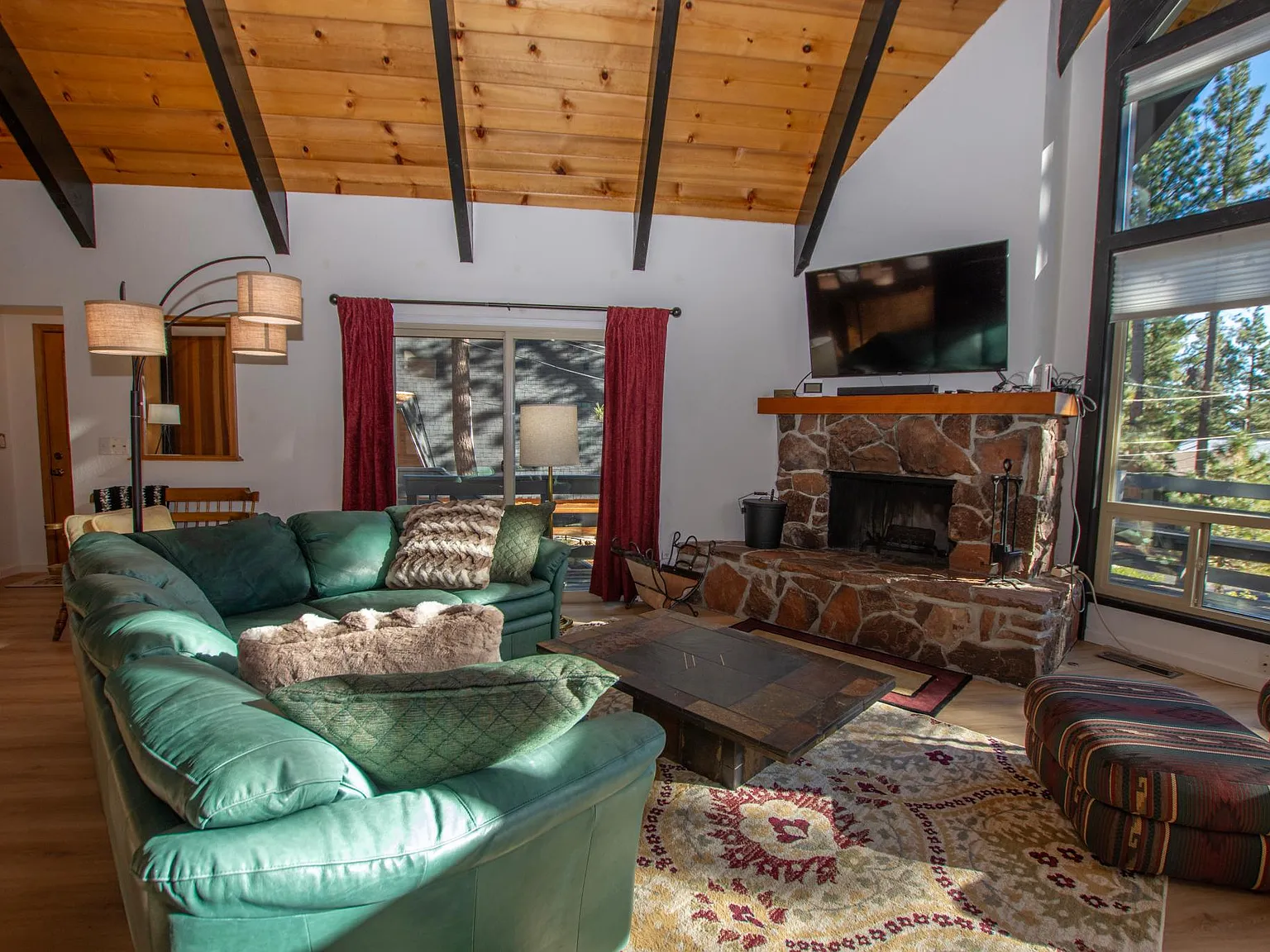 4 bed, 1544 sqft, $6,000 — Photo 2