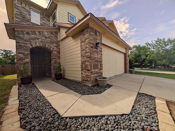 4th image of 3508 Wickham Ln