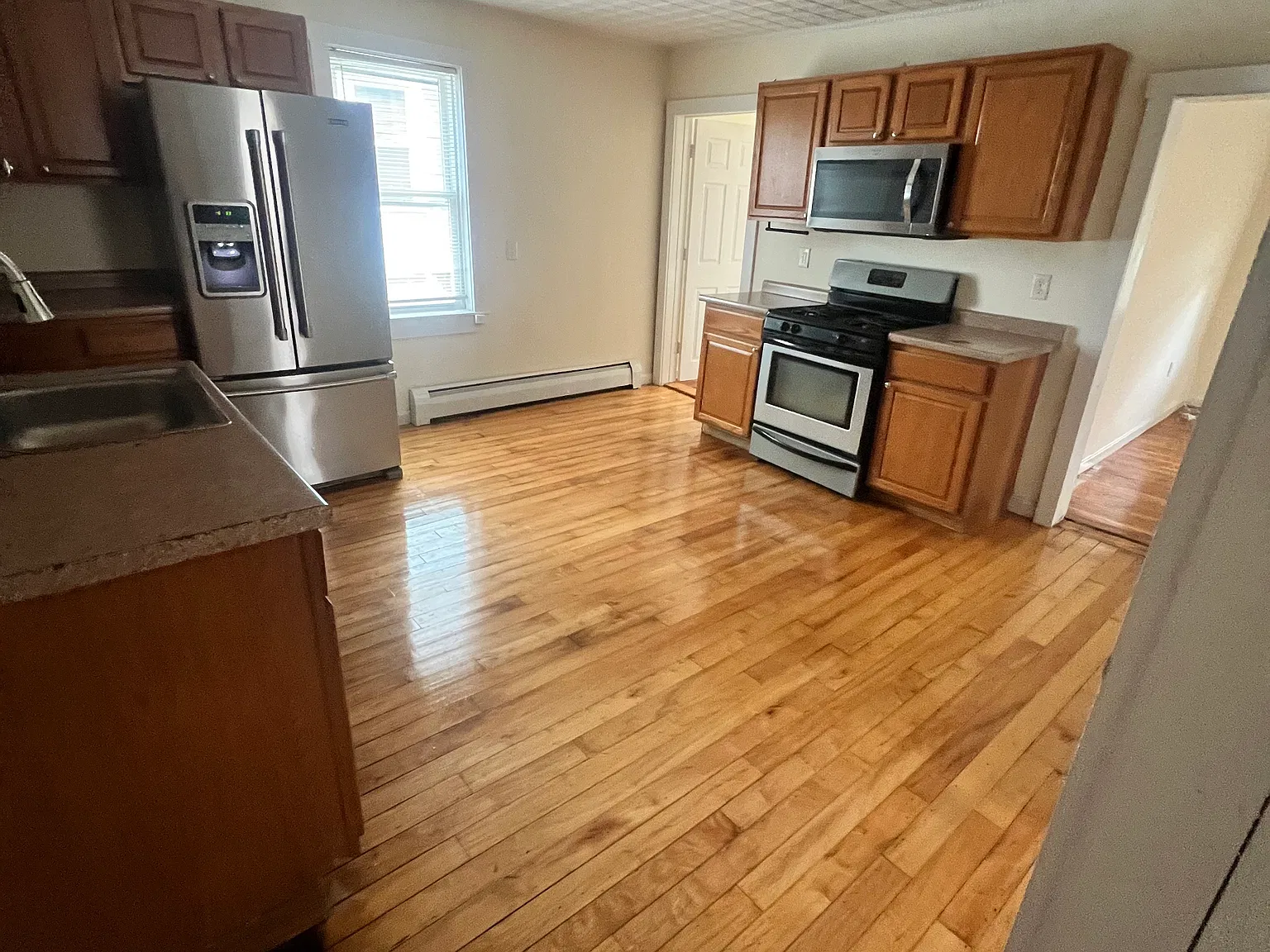 3 bed, $2,650 — Photo 3