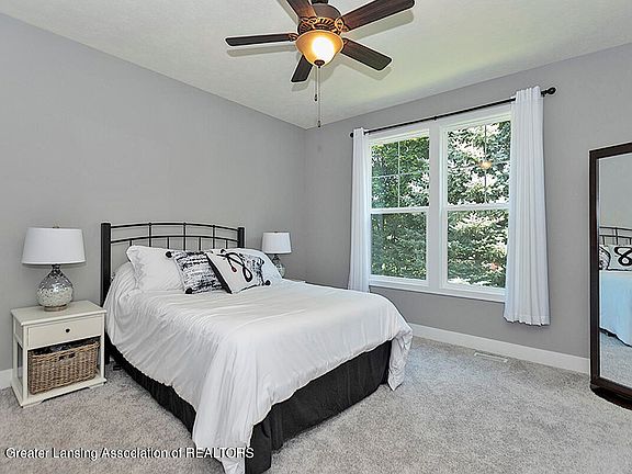 4th image of 10776 Canterbury Ln
