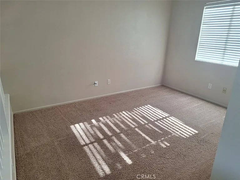 30427 Yosemite Dr — Photo 57