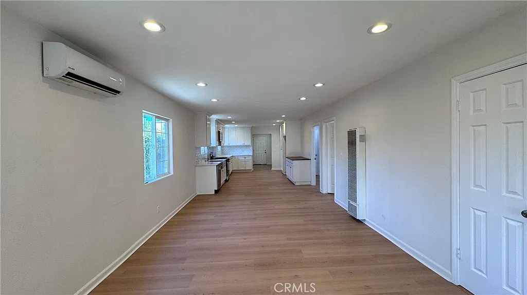 4 bed, 1318 sqft, $3,500 — Photo 3