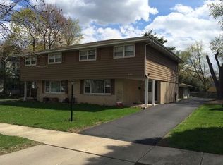 826 Garfield Ave, Aurora, IL 60506