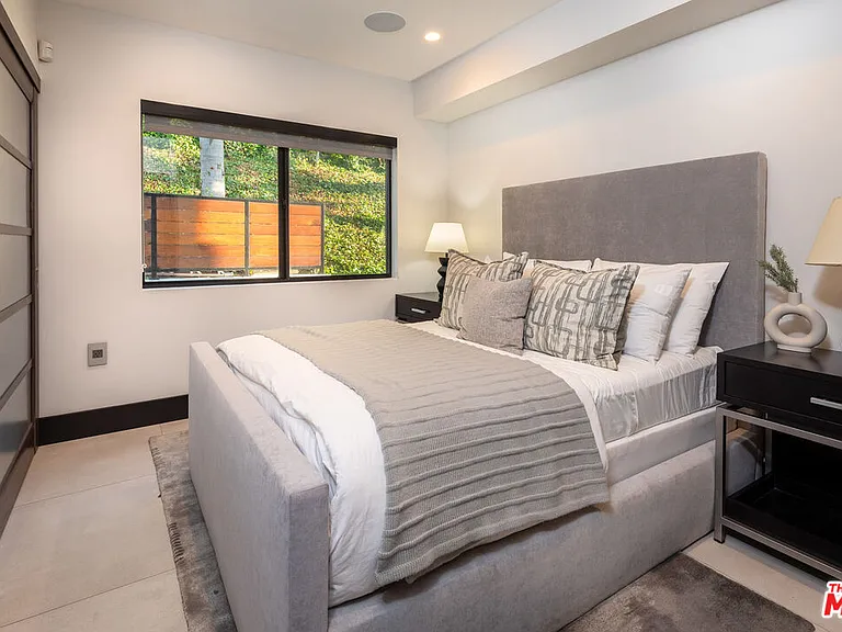 4338 Gayle Dr — Photo 45