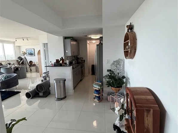 1871 NW South River Dr Unit 1502, Miami, FL 33125
