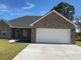 447 Western Hills Dr, Durant, OK 74701