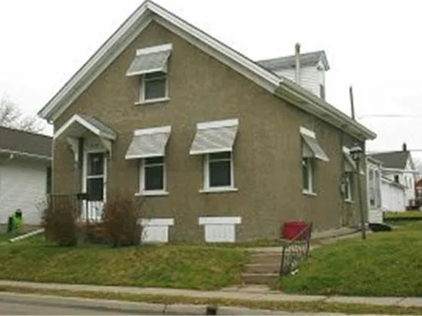 812 Lincoln Ave, Dubuque, IA 52001