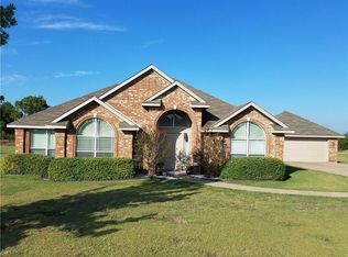 1125 Red River Dr, Waxahachie, TX 75167