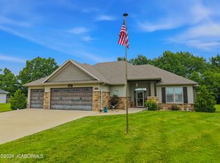 3812 Canyon Ridge Dr, Columbia, MO 65202