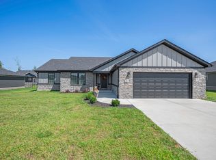 312 Mohegan Trl, Richmond, KY 40475