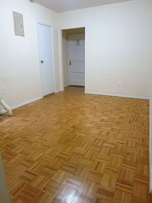 Rented by City & Suburban | media 21