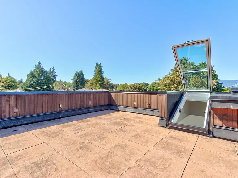 3955 Blenheim St — Photo 31