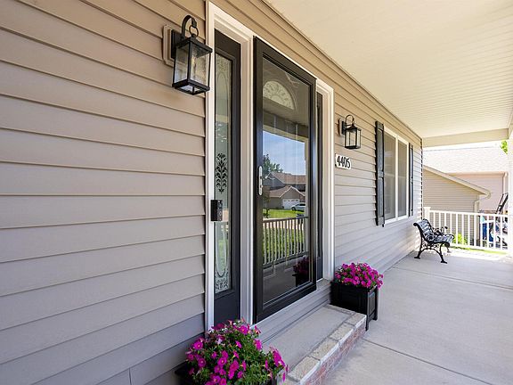 3rd image of 4405 Regency Pl