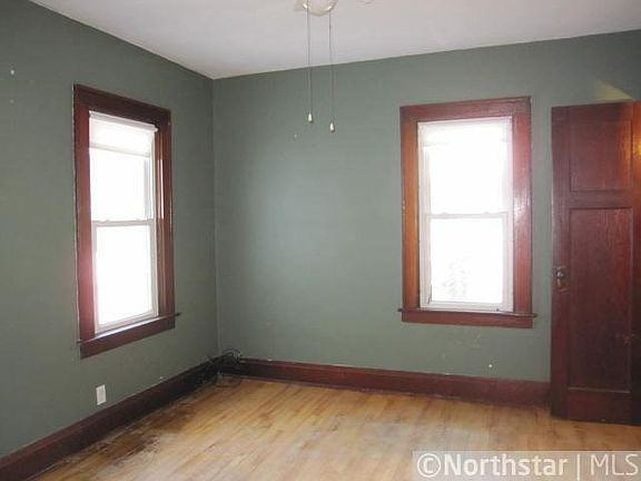 4th image of 210 South Street