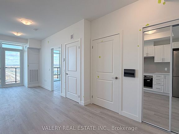 5th image of 461 Green Rd #1208