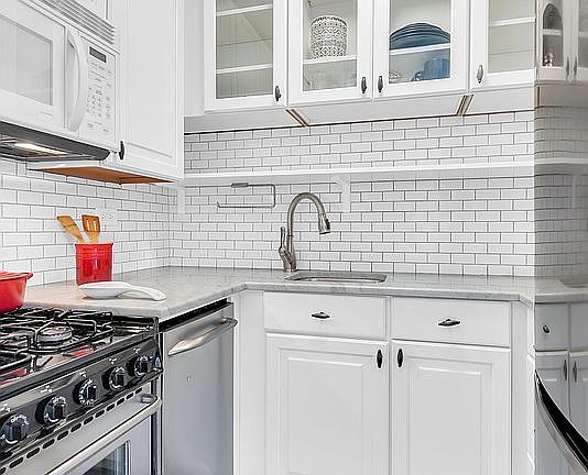 2nd image of 31 Jane St #7D