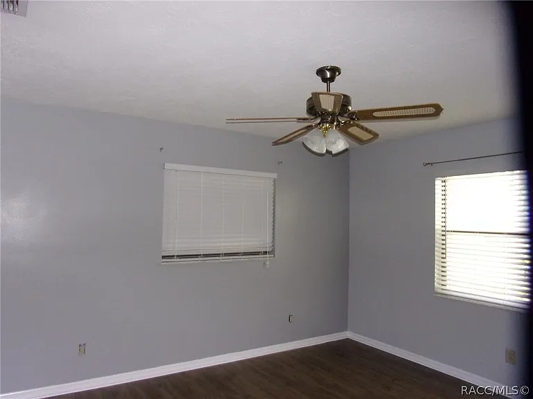 721 S Apopka Ave — Photo 5
