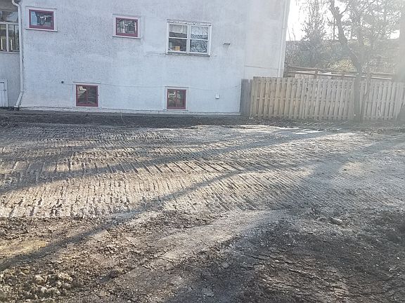 3rd image of 4216 N Kildare Ave