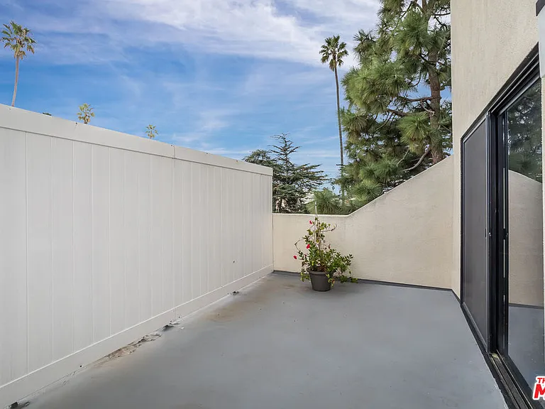 802 Washington Ave — Photo 17