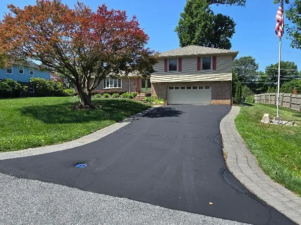 17616 Prince David Dr, Olney, MD 20832
