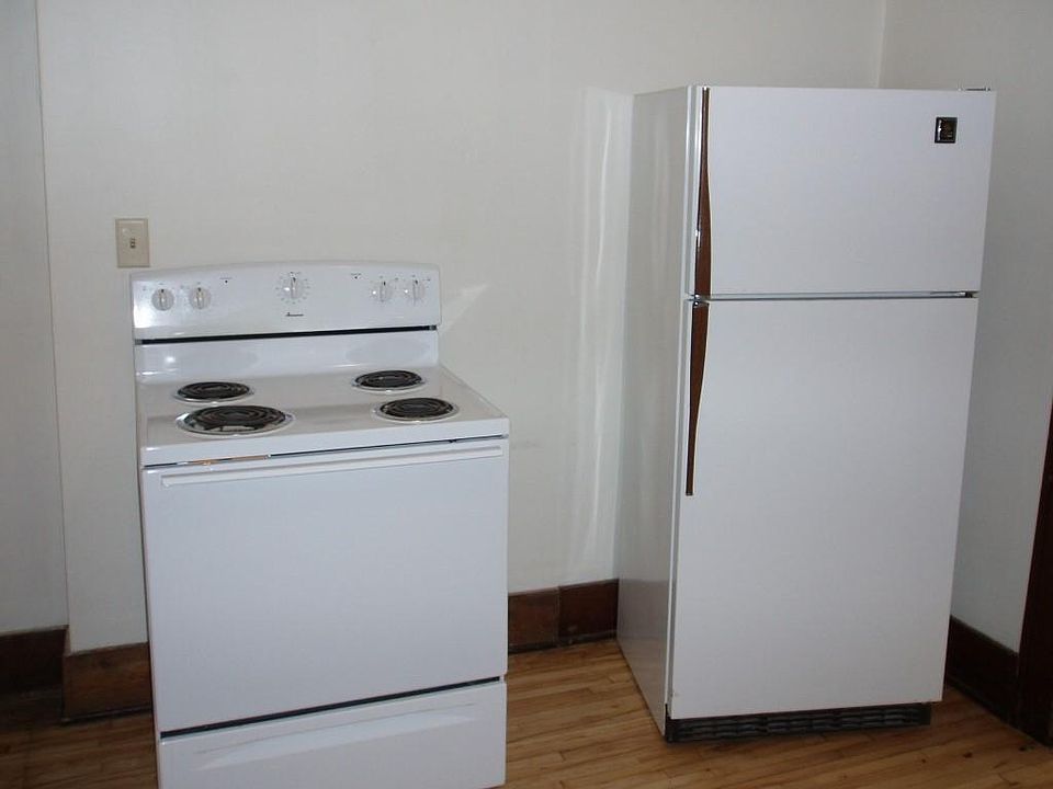 1st image of 113 Keller Ave N APT 101