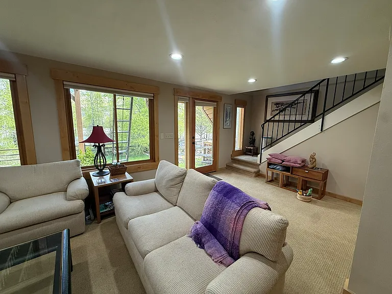 1250 Mesa Dr — Photo 4
