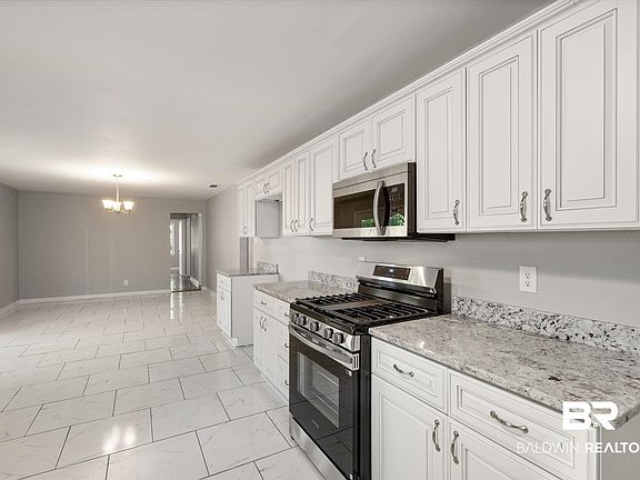 3rd image of 5509 Topanga Dr