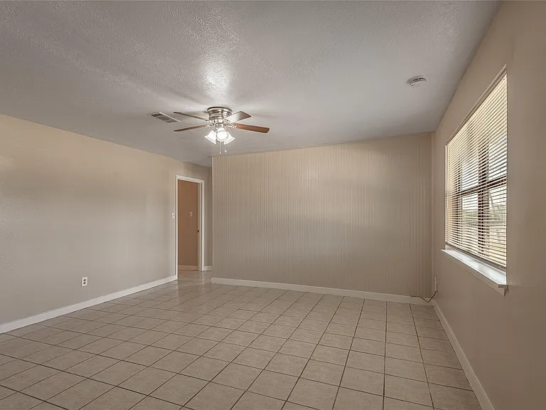 2303 State Highway 19 #C — Photo 3