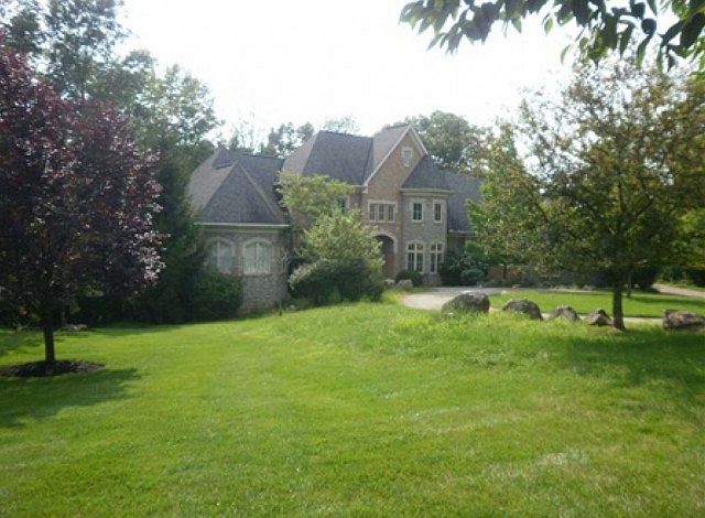 2nd image of 973 Sanctuary Ln