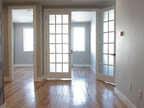 4th image of 679 Grand St #5R