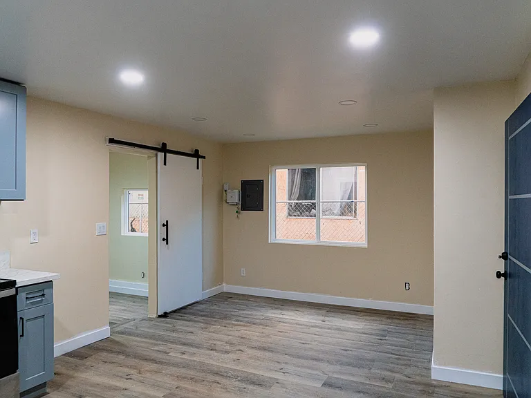 2233 Logan Ave #2 — Photo 13