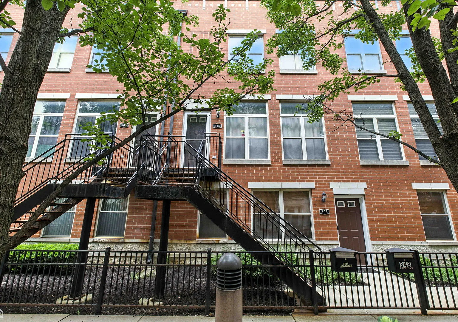 2 bed, 2000 sqft, $4,000 — Photo 1