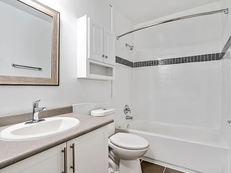 85 Henderson Ave — Photo 12