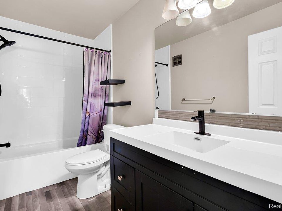 26740 Joy Rd Apt D1, photo 16