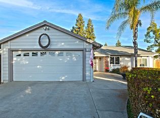 2180 Holt Ave, Sanger, CA 93657
