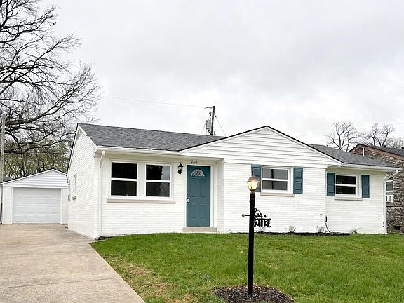 3rd image of 2113 Saint Teresa Dr