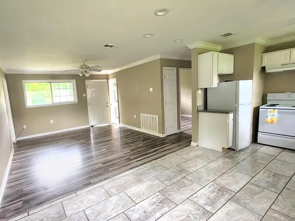 2156 Toledo St, Baker, LA 70714