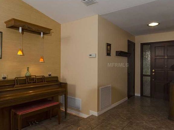 4th image of 8684 Renova Ct