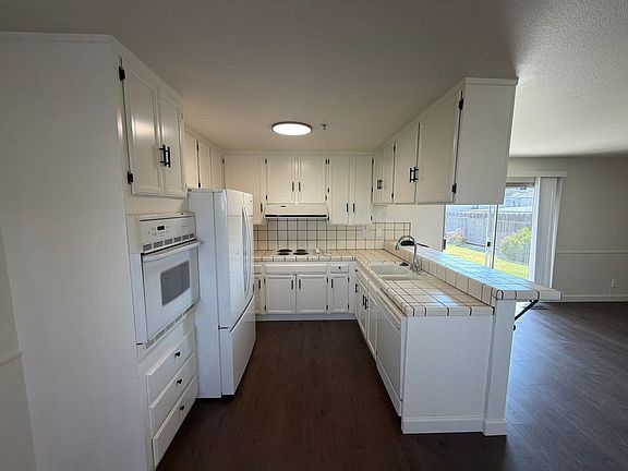 4th image of 717-725 California St