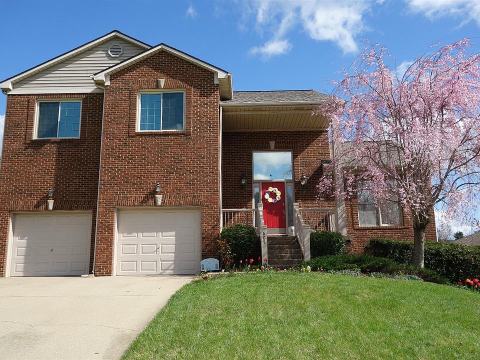 1st image of 605 Forest Hill Dr