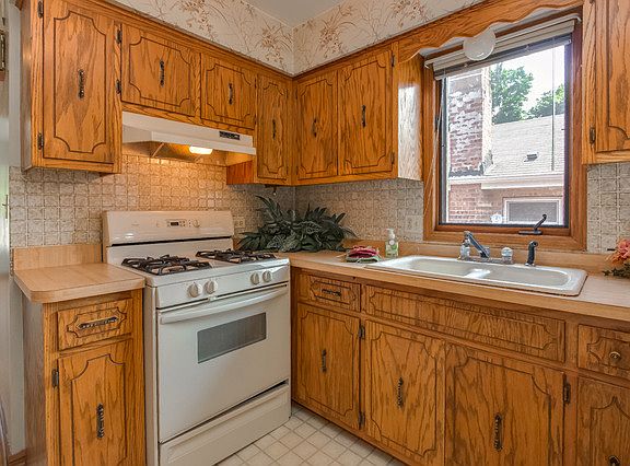 5th image of 5548 S Oak Park Ave