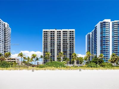2625 Collins Ave APT 405, Miami Beach, FL, 33140