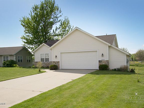 2nd image of 3459 Lindsey Ln