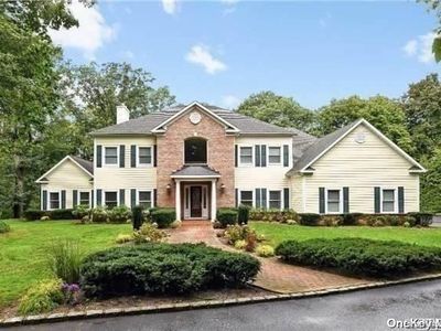 54 Glenwood Road, Roslyn, NY, 11576